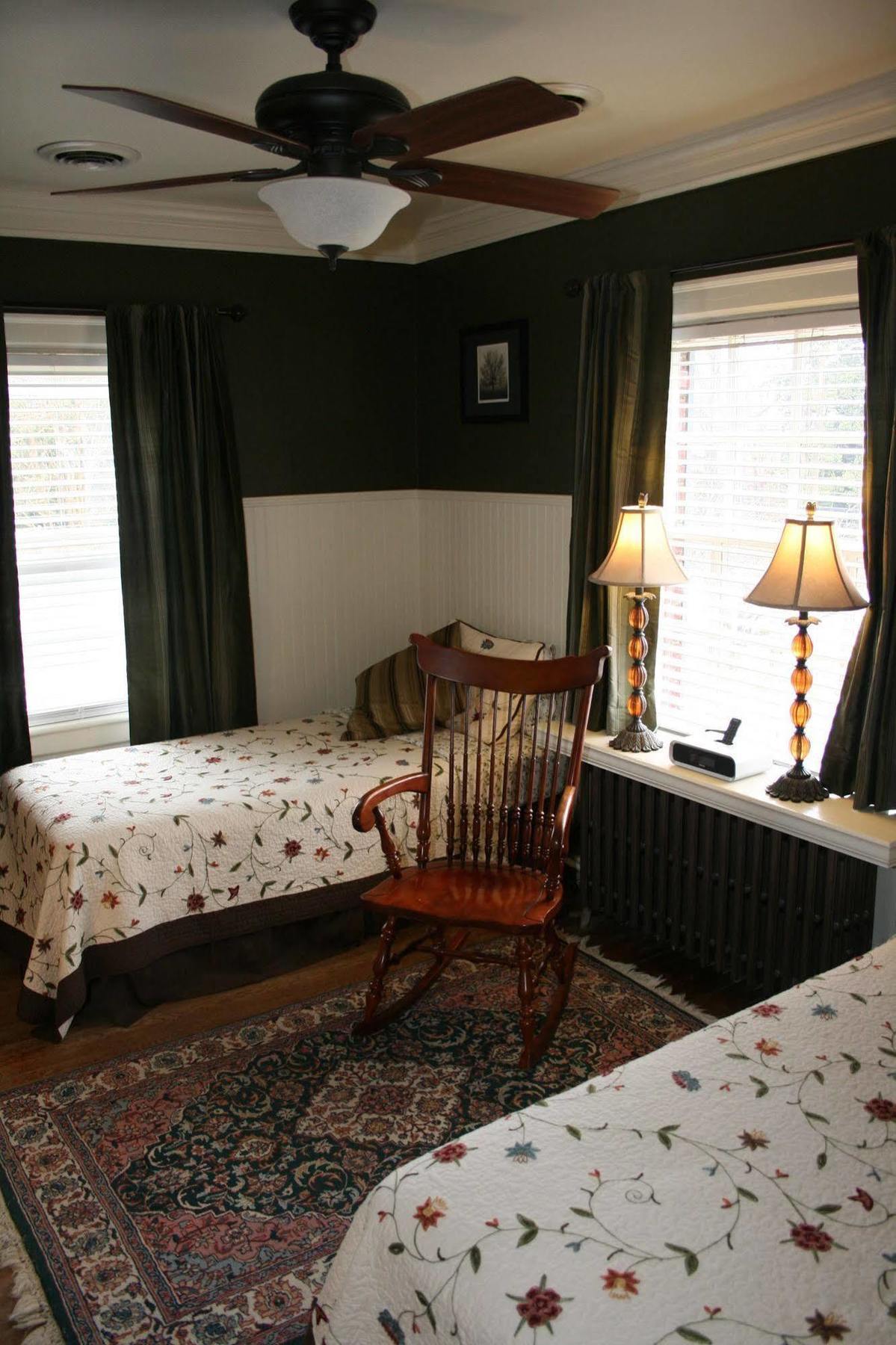 Williamsburg Manor B&B Exterior photo
