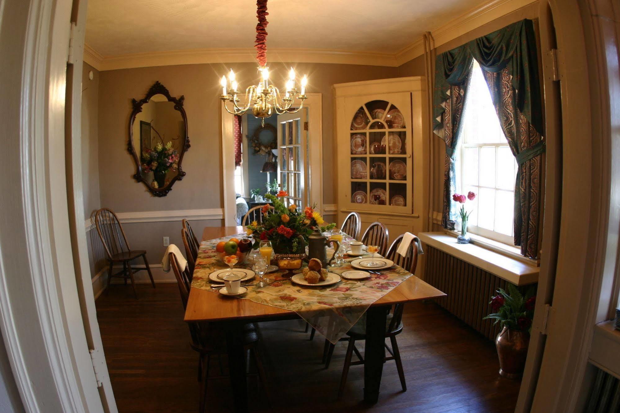 Williamsburg Manor B&B Exterior photo