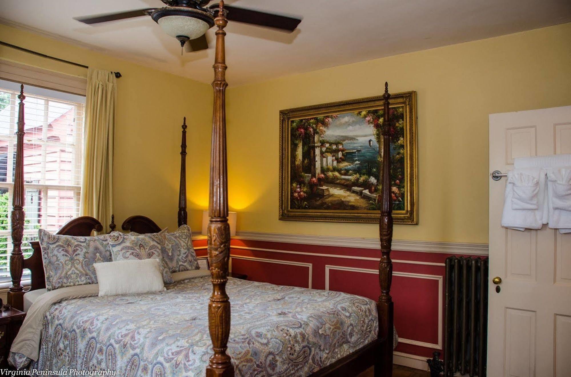 Williamsburg Manor B&B Exterior photo